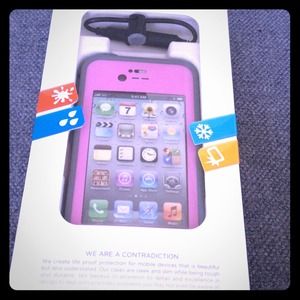Life proof pink Iphone 4/4s case. NEVER USED!