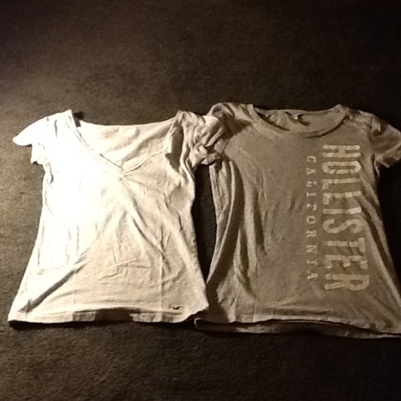 2 HOLLISTER t-shirt bundle