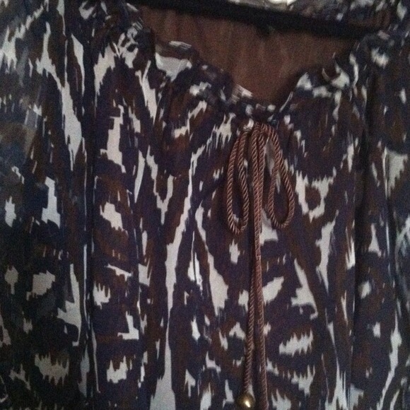 Cynthia Steffe blouse - Picture 3 of 4