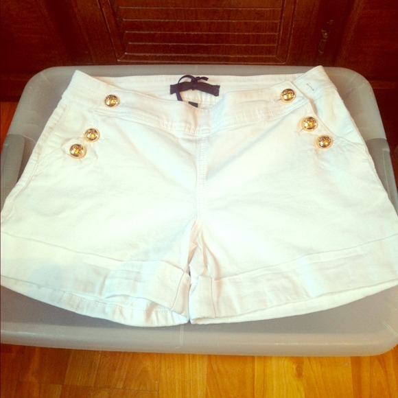 Juicy Couture nautical shorts NWT