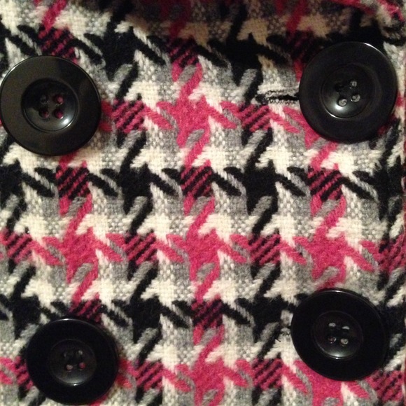 🚫BUNDLED🚫Pink houndstooth peacoat - Picture 4 of 4