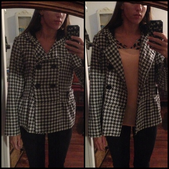 🚫BUNDLED🚫Hooded houndstooth jacket - Picture 4 of 4