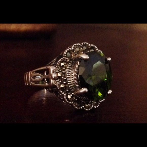 👛for gigiway👛👛. Sterling silver / green