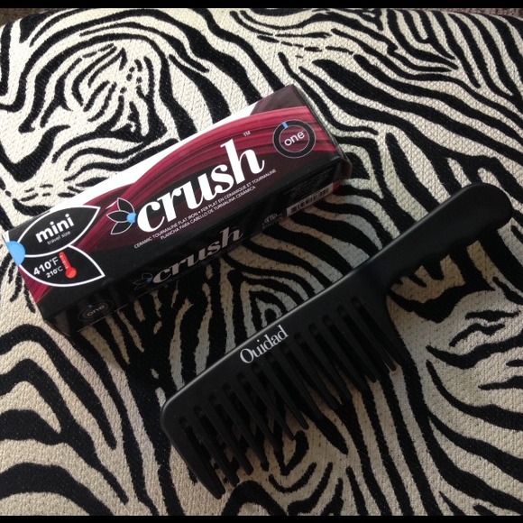 🚫SOLD🚫Flat Iron & Ouidad Comb Bundle