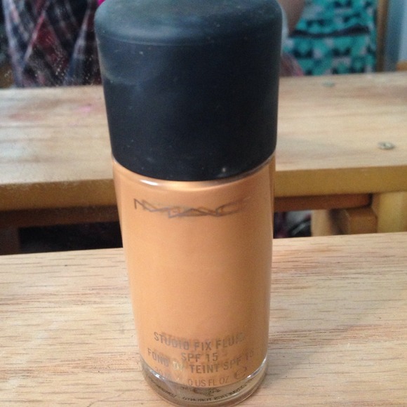 ❌SOLD❌MAC Foundation 🍁
