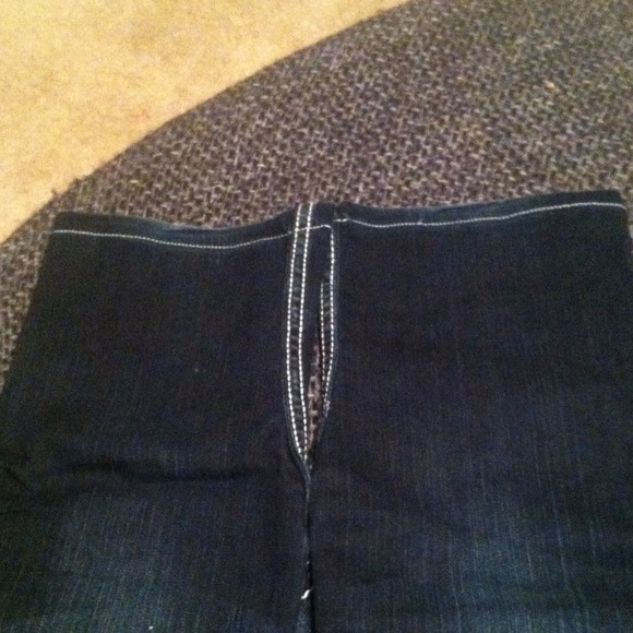 Silver Jeans Co. Dark Wash - Picture 3 of 4