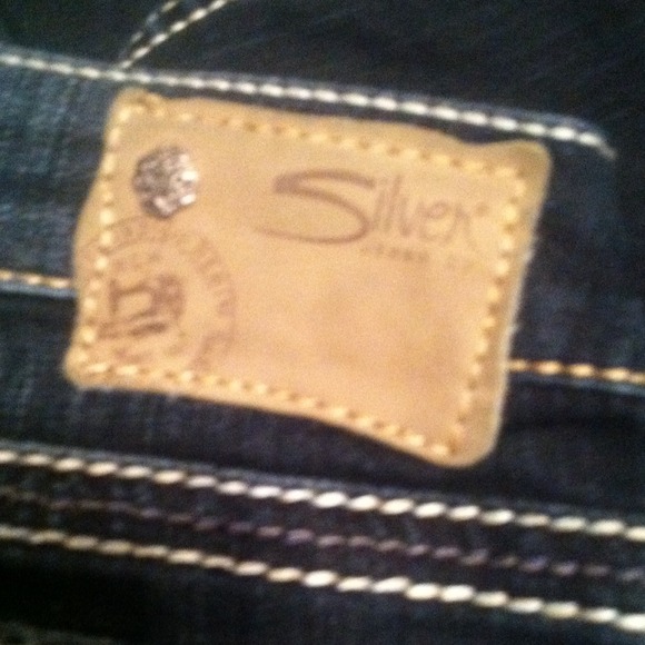 Silver Jeans Co. Dark Wash - Picture 4 of 4