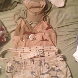 🎭SOLDArmy outfit for Halloween 4 items with belt