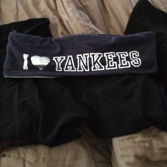 🌞Yankees yoga Capri🌞