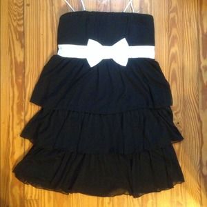 NWOT Black and white flapper style dress