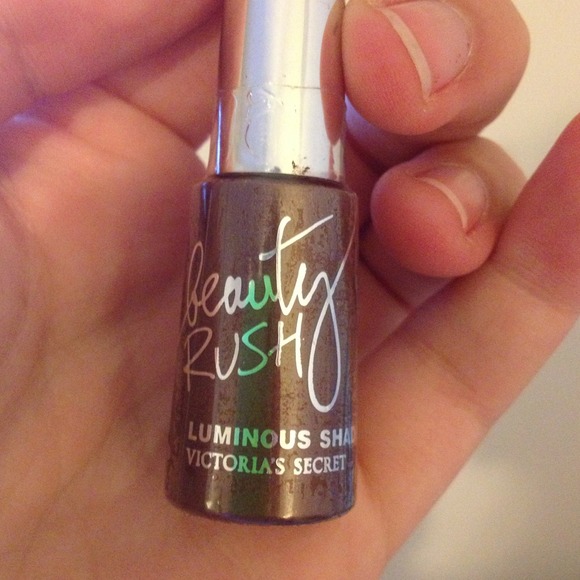 ✖SOLD✖UNOPENED Victoria's Secret eyeshadow