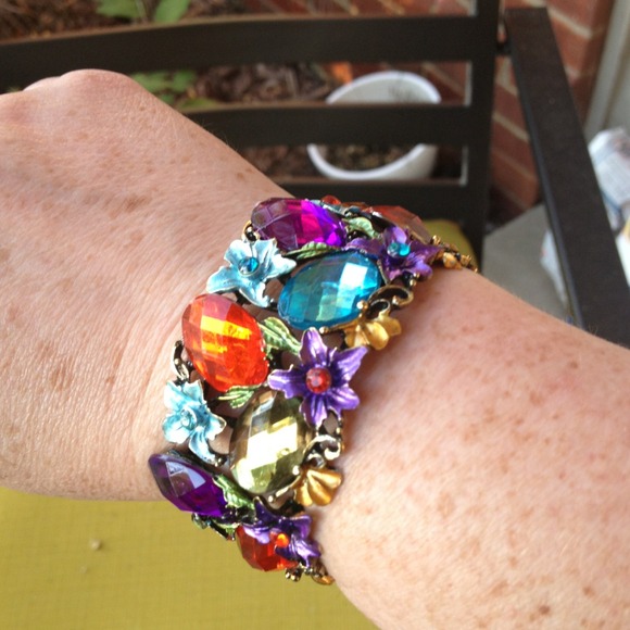 Vintage Simply Stunning Cuff