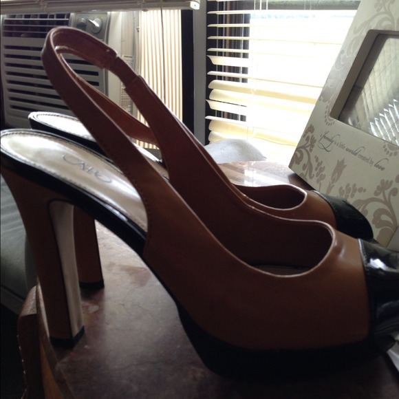 Shoes - Picture 2 of 5