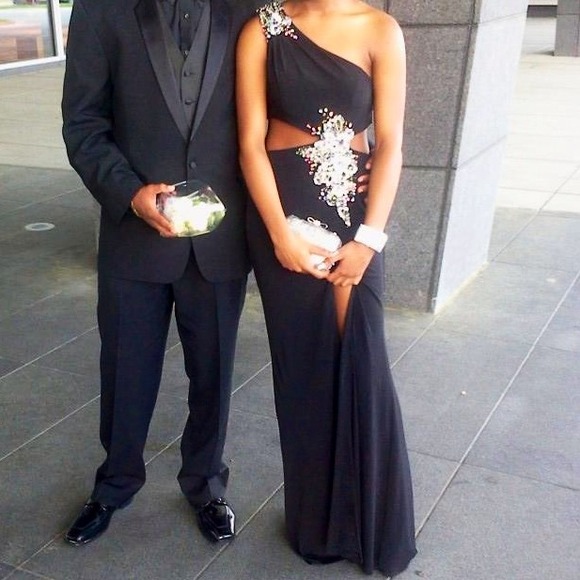 Black sequin prom dress