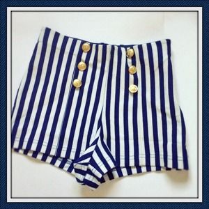 Very cute High waisted shorts