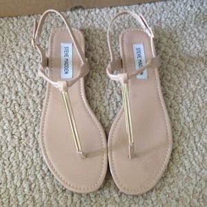 Steve Madden T-Strap Nude Sandals