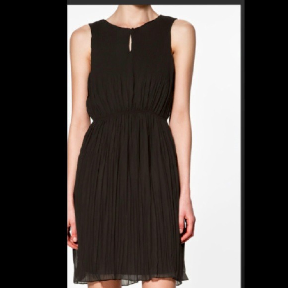 Zara Dresses & Skirts - 🎉🎉HOST PICK 11/14 Classic &Casual🎉🎉Zara LBD S