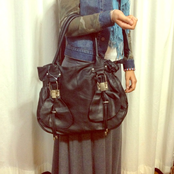⬇️Vegan leather purse (black)