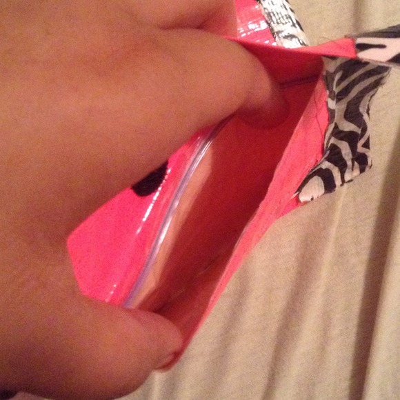 Wallet - Picture 3 of 4