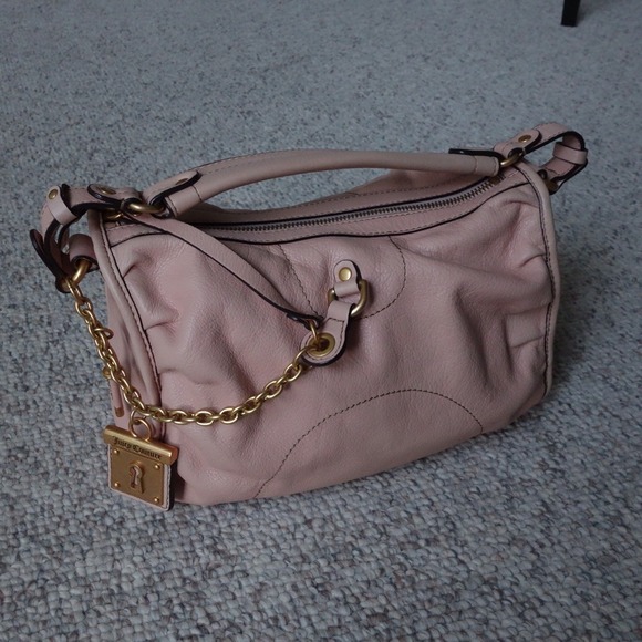 ⛔️SOLD⛔️Authentic Juicy Couture Leather Chain Bag