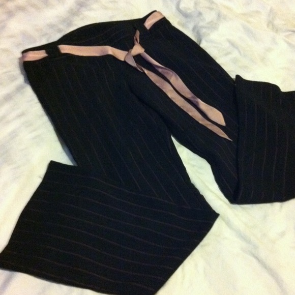 🚫SOLD%🚫 Black pants with mauve pinstripe