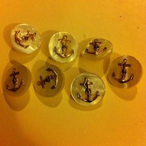 Vintage button mother of pearl see man