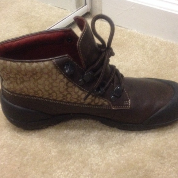 All weather waterproof all terrain hiking snow