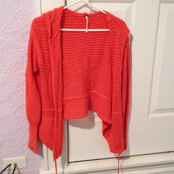 Free People large coral knit sweater