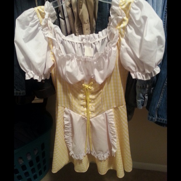 German Beer girl Halloween costume 🎉🎊