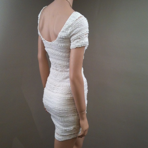 Dress - - Picture 2 of 2