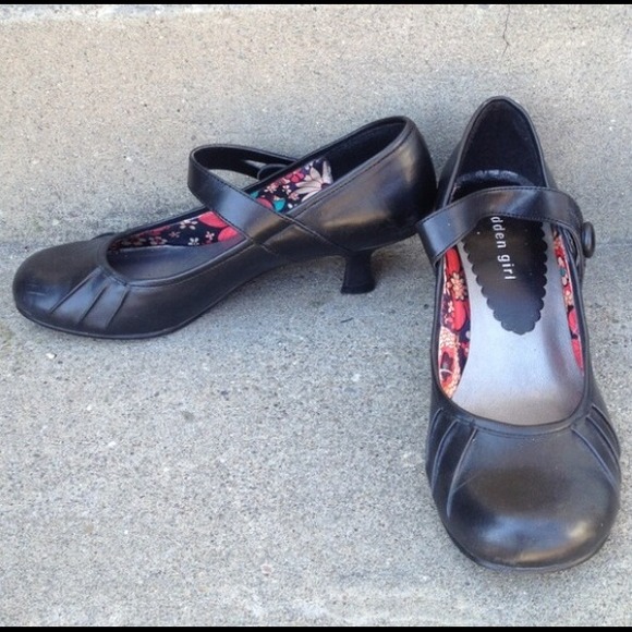 Black kitten heels Steve Madden