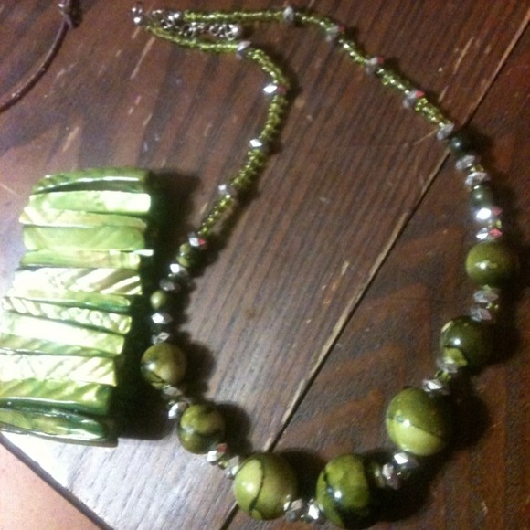 Olive Color Necklace and Bracelet