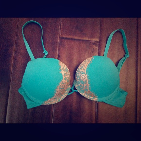 VS style bra like "bombshell"
