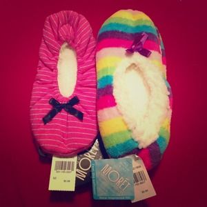 61. Two pair fuzzy slipper sock