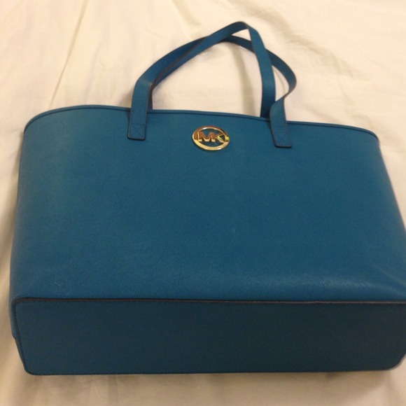 Michael Kors tote