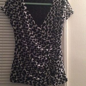 SOLD in a bundle Side ruched houndstooth style