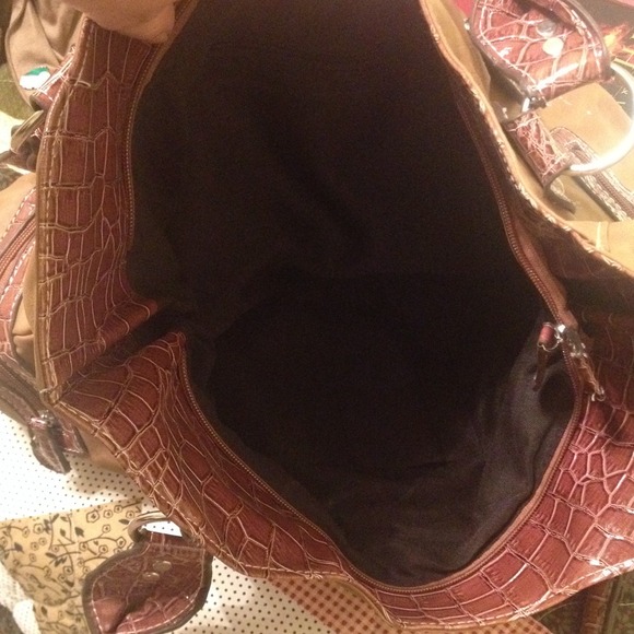 Handbag - Picture 2 of 4