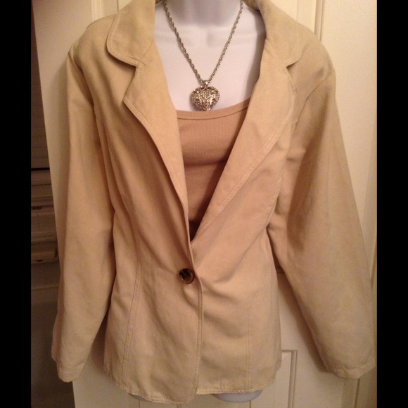 Off white/ivory blazer
