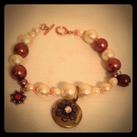 Bronzed Locket Charm Bracelet 🌼