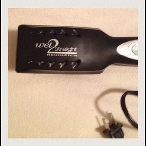 💥💥HOLD💥💥Remington Wet/Dry Flatiron