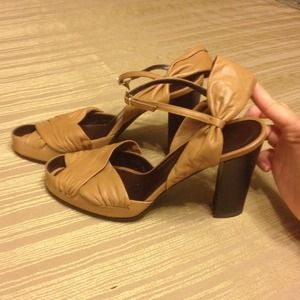 🚫sold in bundle Bottega Veneta Leather Sandal