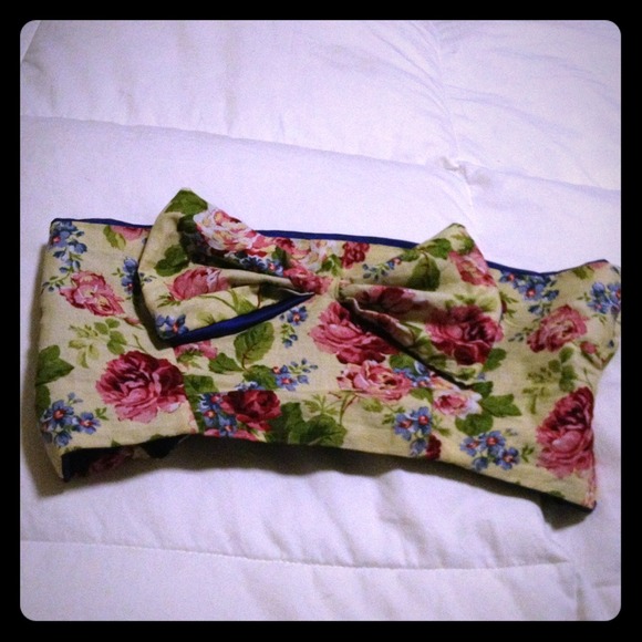 BANDAUE WITH REVERSESABLE  BOW MADE TO ORDER