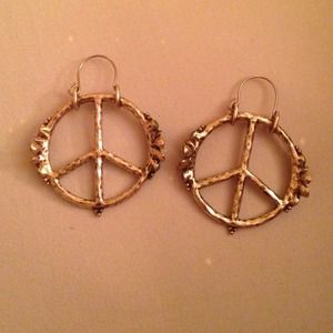 Lucky brand peace sign earrings