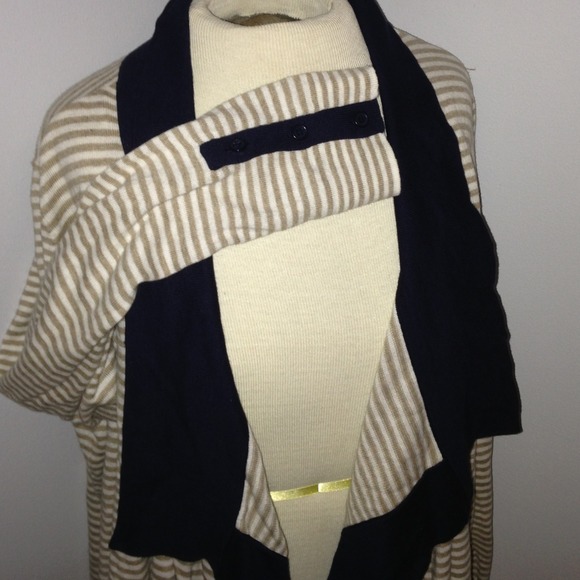 On hold for krider6480 NWT XL slouch cardigan! - Picture 2 of 4