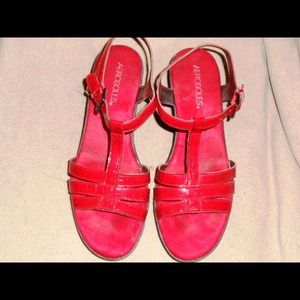 Size 7 red patent leather wedge sandal
