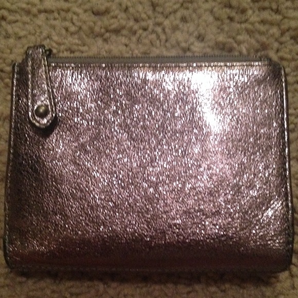 ❌SOLD❌Silver Coach Wallet - Picture 2 of 3
