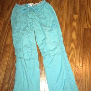 Reduced. Koi Cargo Scrubs. Reduced to sell.