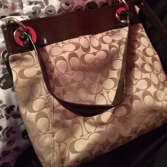 SOLD!!! 😊 - Picture 3 of 3