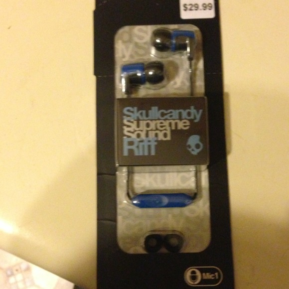 BRAND NEW HEADPHONES