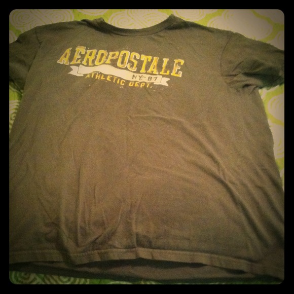 Men's green t-shirt